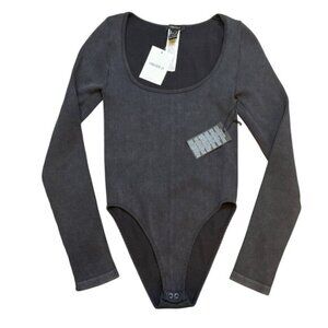 Forever21 Long Sleeve Ribbed Bodysuit Scoop Neck Size‎ S NWT